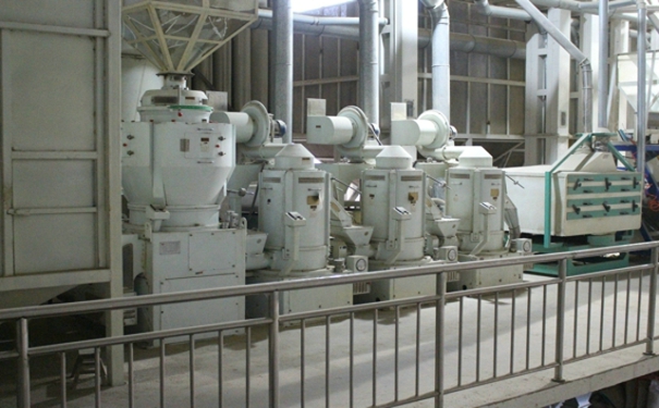 小型大米加工成套設(shè)備